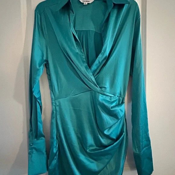 STEVE MADDEN • Green/Teal Satin Shirt Wrap Short Dress • Small • - Picture 8 of 8